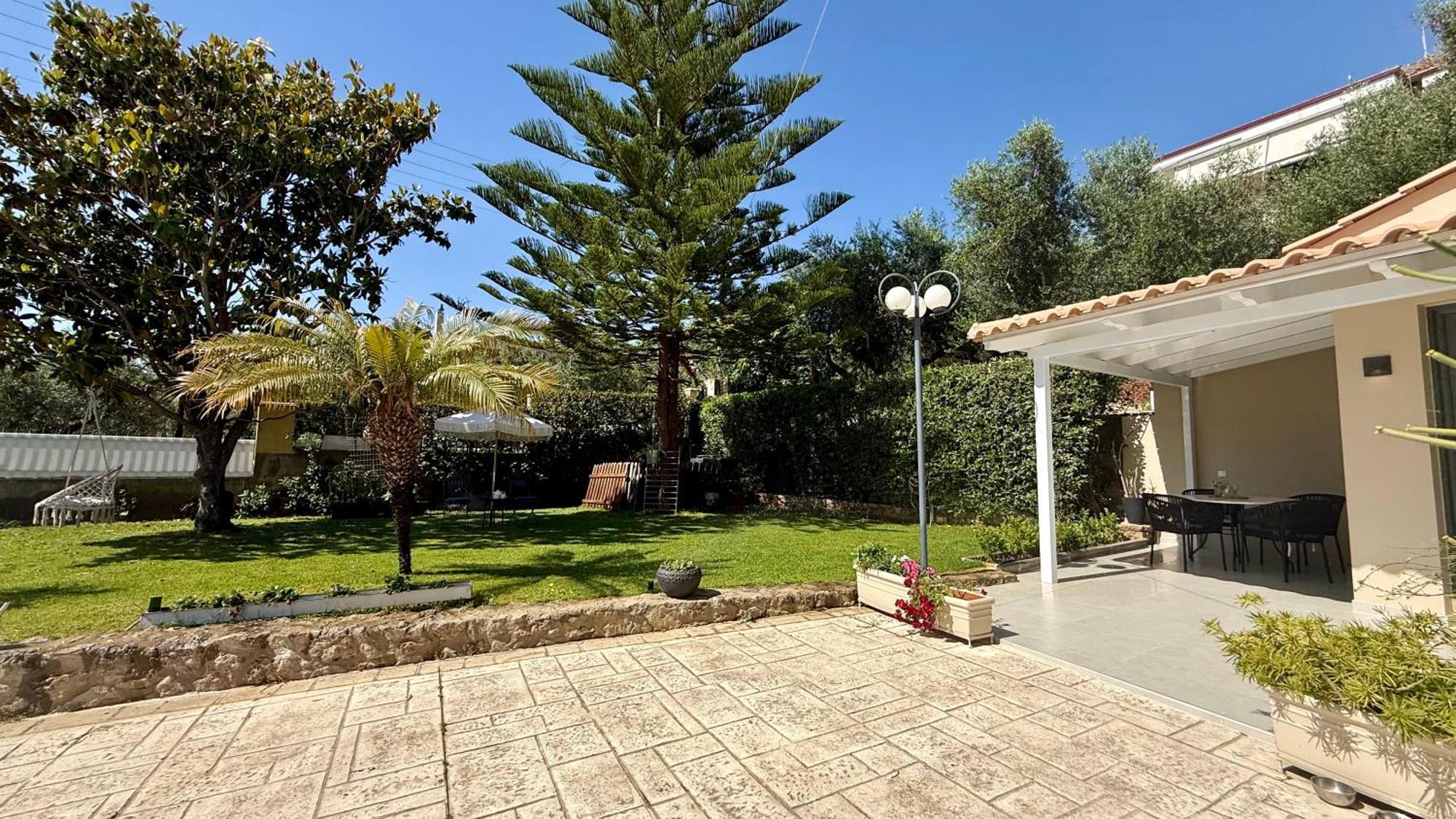 Le Jardin Apartment Kalamata Ngoại thất bức ảnh
